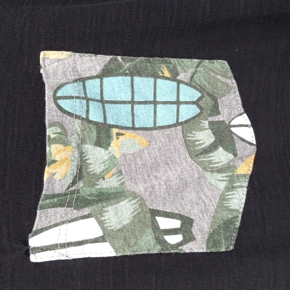 Free Planet Tee Shortsleeve Crewneck Chest Printed Pocket Casual Size Medium - Picture 4 of 7